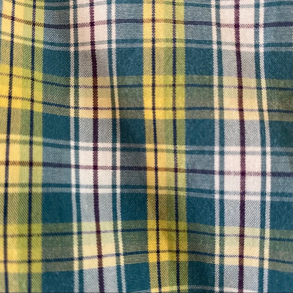 Banana Republic Green and Blue Plaid Button Down Long Sleeve Shirt